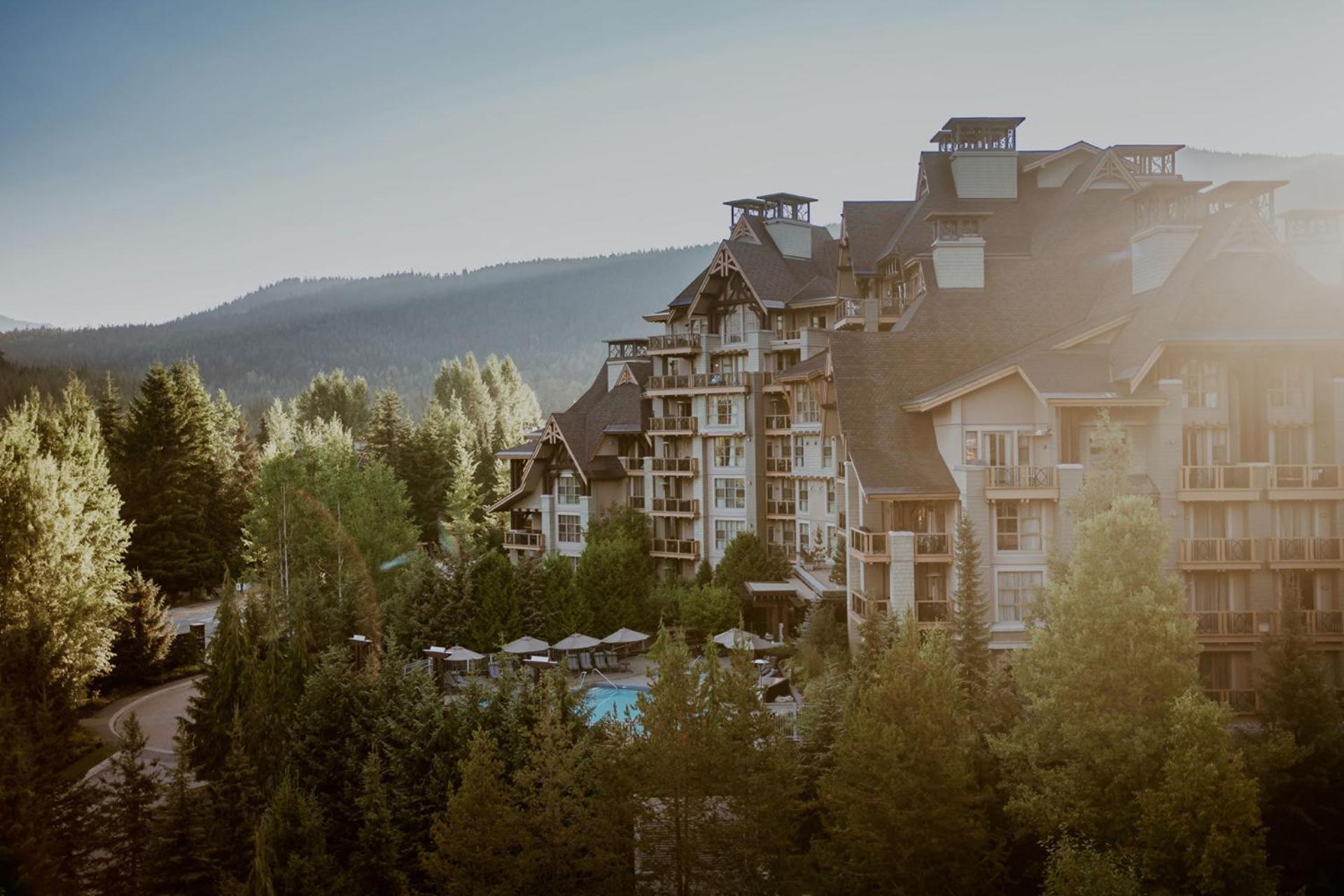 Four Seasons Resort Whistler Exterior foto